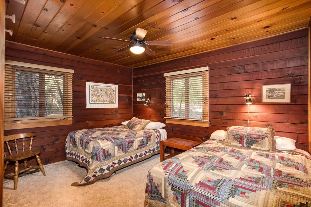 53 Creekside * Wawona
